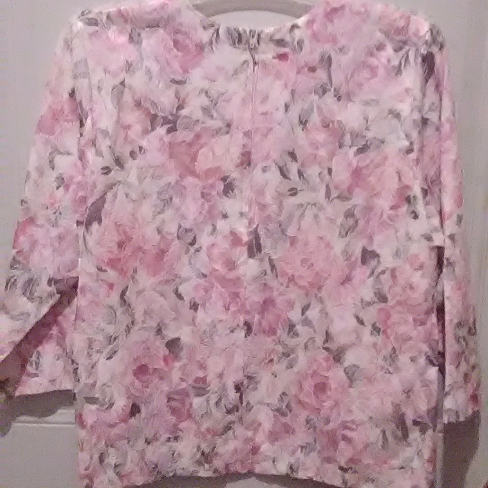 Pink Brocade Top - Picture 3 of 4